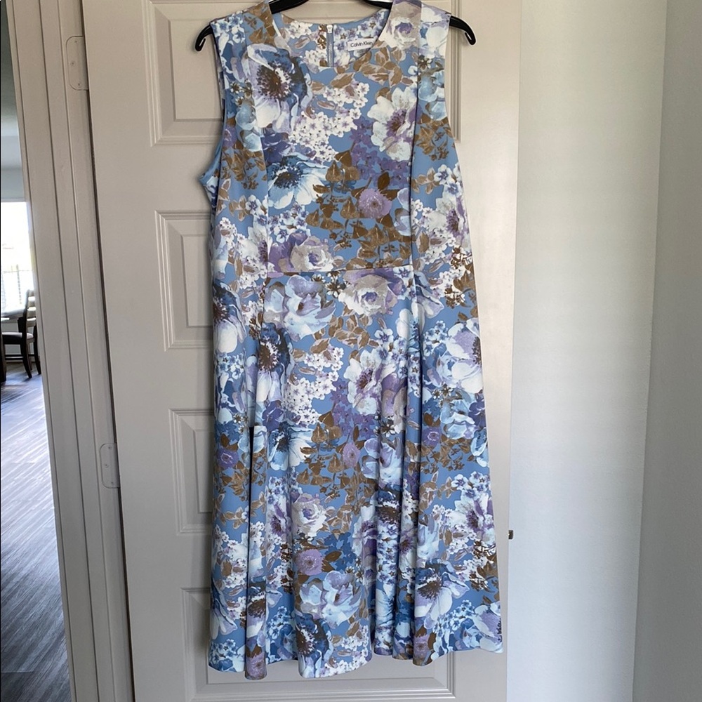 Brand New Calvin Klein Blue Pleated Midi Dress Scoop Neck